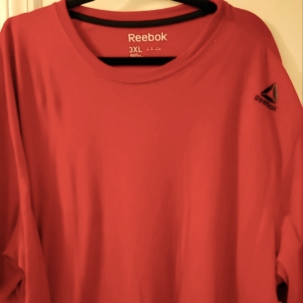 Men's Reebok 3XL Red Tee Shirt